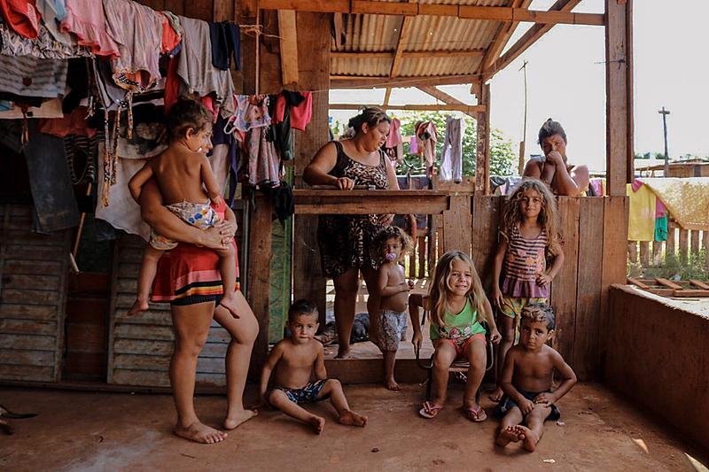 Ação solidária: uma mão lava a outra🤝