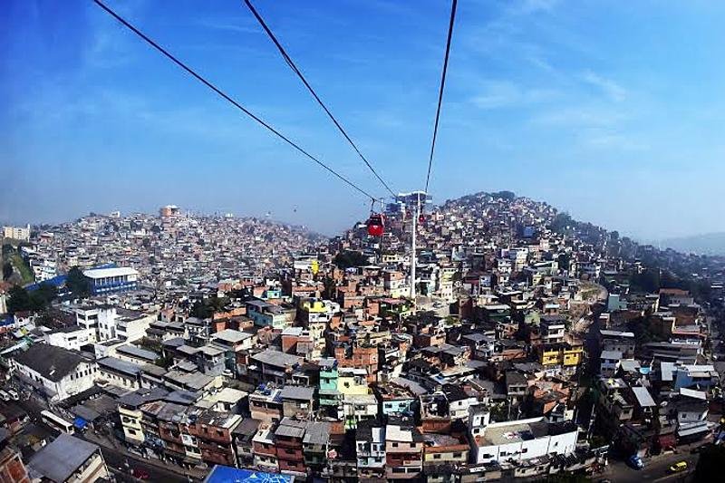 Vakinha destinada a comunidades do RJ