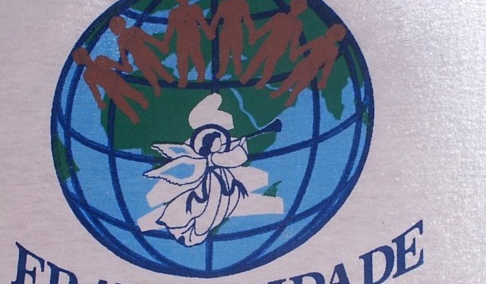 Faça o Natal de crianças carentes, elas precisam de você